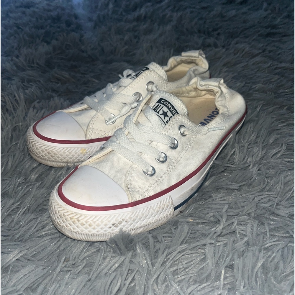 Converse with the stretchy back!